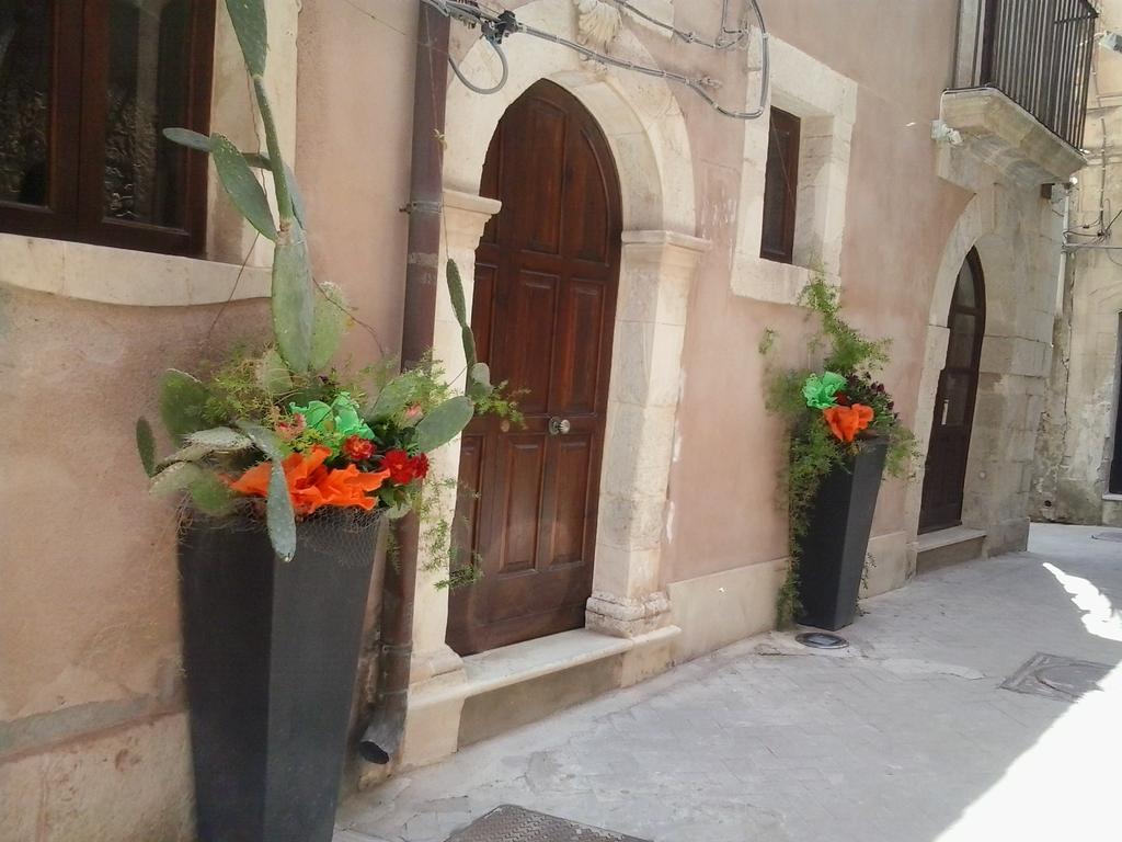 Al Tempio Di Apollo Bed and Breakfast Συρακούσες Δωμάτιο φωτογραφία