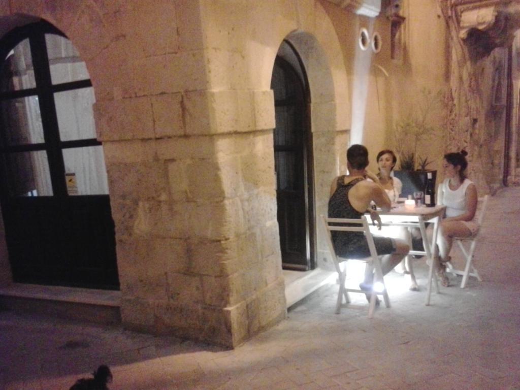 Al Tempio Di Apollo Bed and Breakfast Συρακούσες Δωμάτιο φωτογραφία